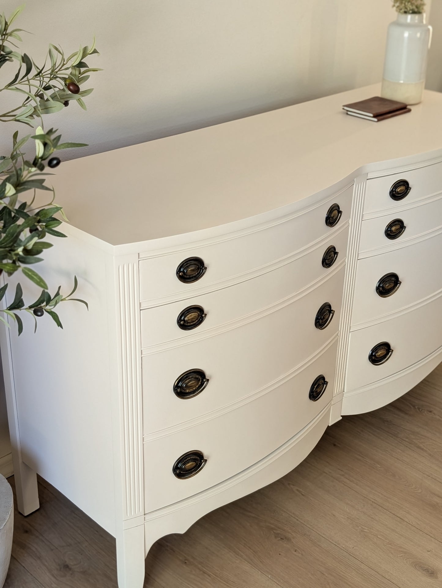 Dixie Dresser