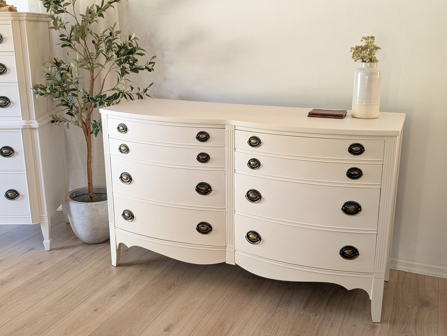Dixie Dresser